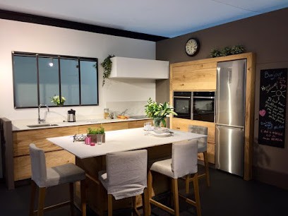 Yana'oz, Cuisiniste à Trets