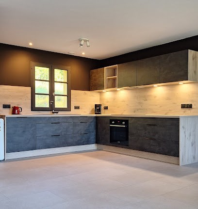 Cuisinella, Cuisiniste à Trans-en-Provence