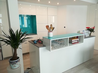 Casamat Services - pose de cuisine 85, Cuisiniste à Talmont-Saint-Hilaire