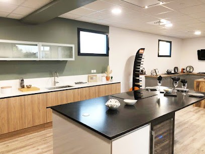 Cuisines, Ferronerie et Pergolas - Artisan dans le Tarn - MCT Diffusion, Cuisiniste à Saint-Sulpice-la-Pointe